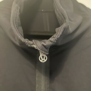 Lululemon jacket size 8